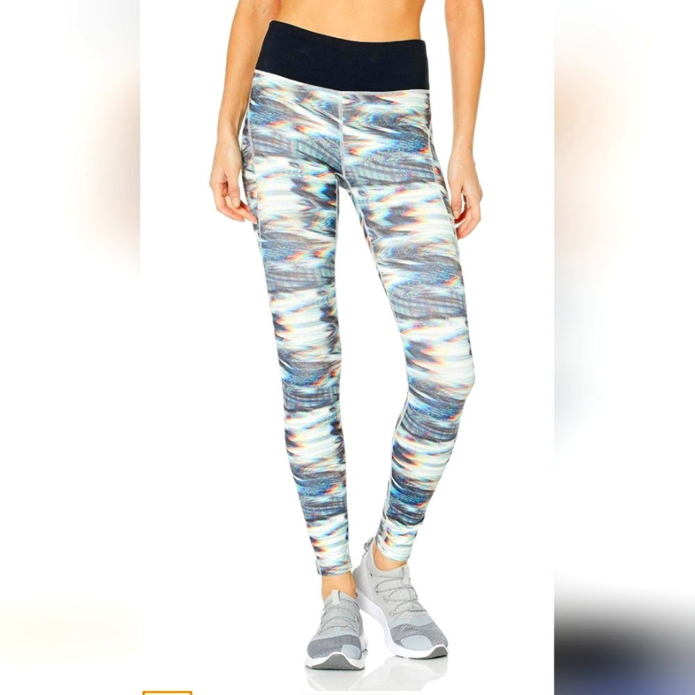 NWT Shape Static Leggings